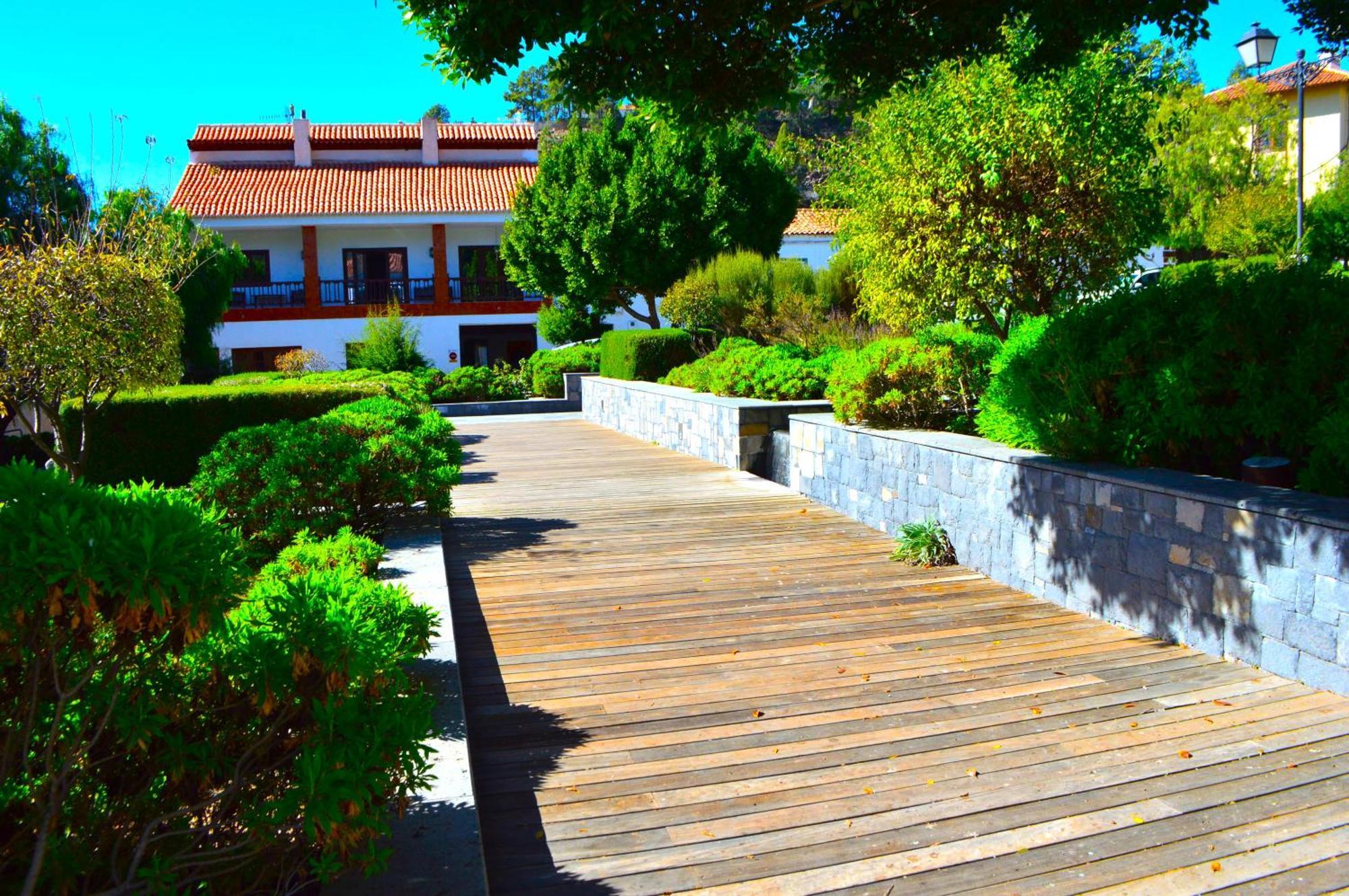 ビラフロール Ziggys Mountain Retreat (Adults Only) Bed & Breakfast エクステリア 写真