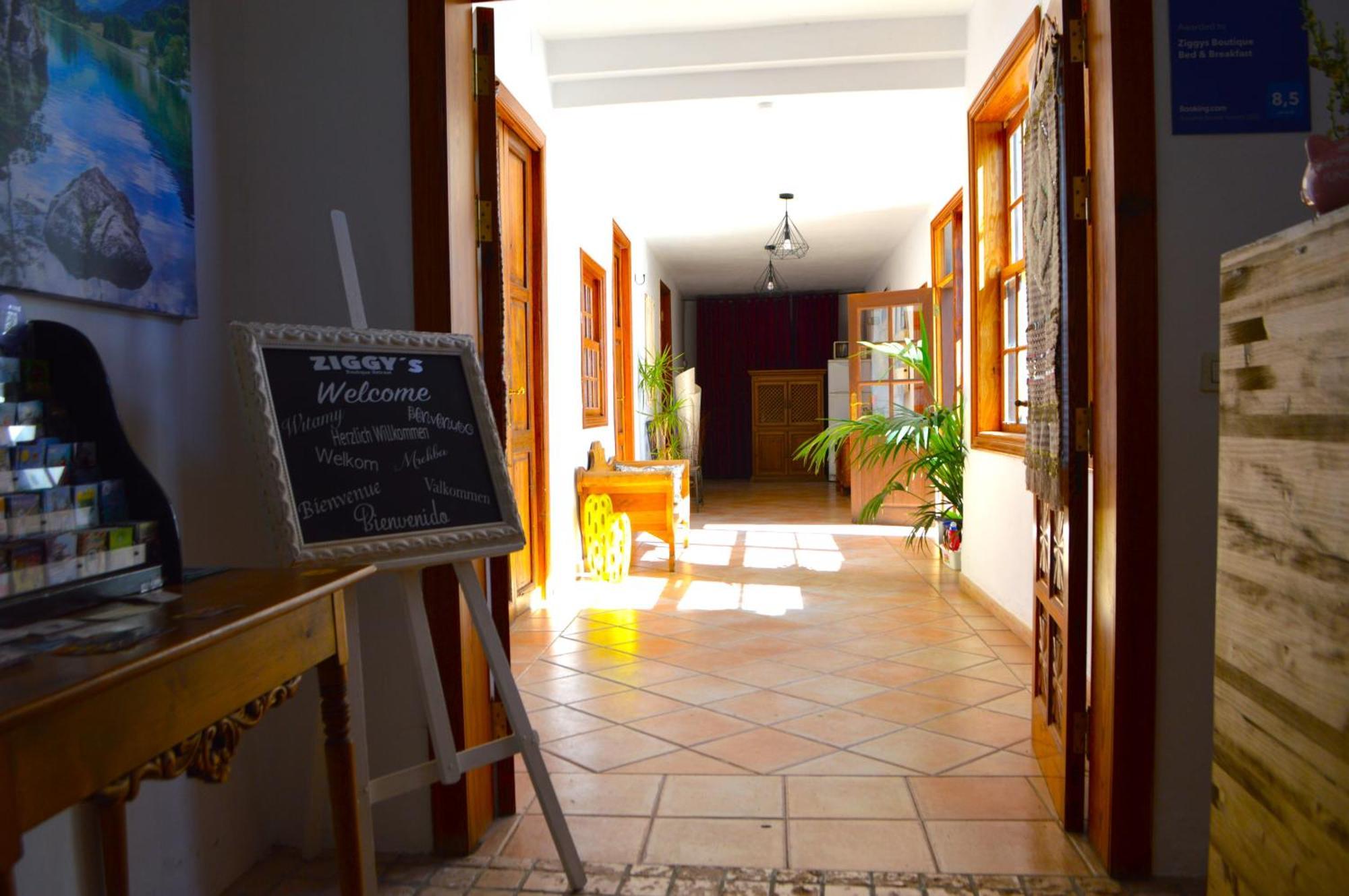 ビラフロール Ziggys Mountain Retreat (Adults Only) Bed & Breakfast エクステリア 写真