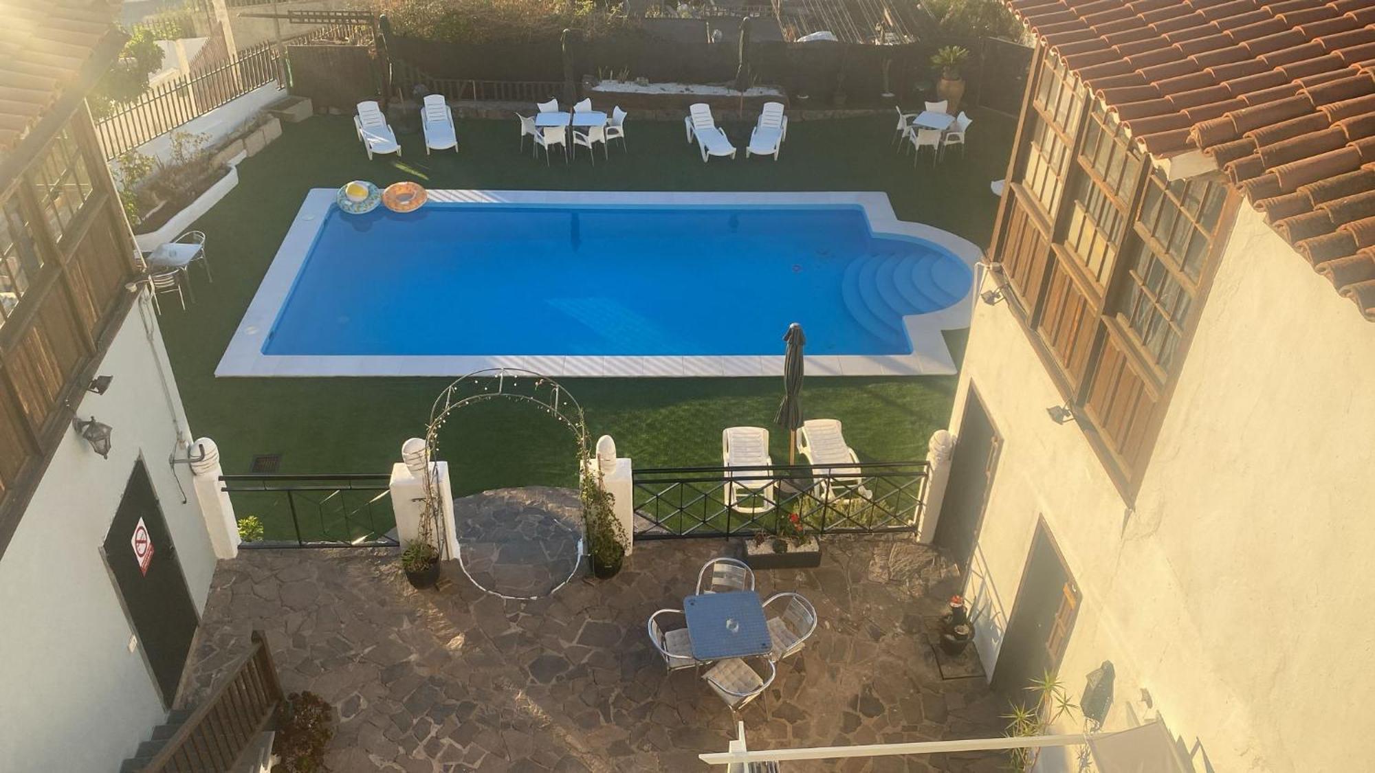 ビラフロール Ziggys Mountain Retreat (Adults Only) Bed & Breakfast エクステリア 写真
